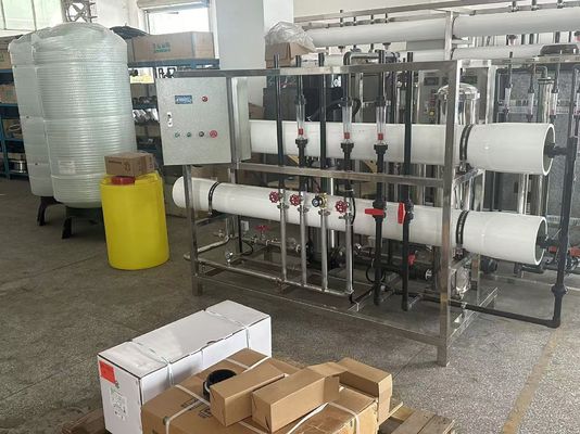 좋은 가격 5000ppm 스테인리스 스틸 / PVC 상업적 역 오스모스 시스템 온라인으로