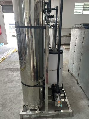 좋은 가격 스테인리스 스틸 및 PVC 상업적 역오스모스 시스템 380V/50Hz 산업 환경에서 전원 공급 온라인으로