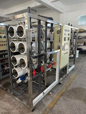 좋은 가격 150-300 Psi 압력 등급 RO 초필트레이션 전처리 및 성능과 함께 염기성 물 시스템 온라인으로
